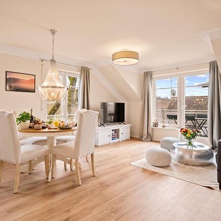 Wohlfuehl-Apartment Irisbluete Mit Privatstrand Friedrichshafen Exterior photo
