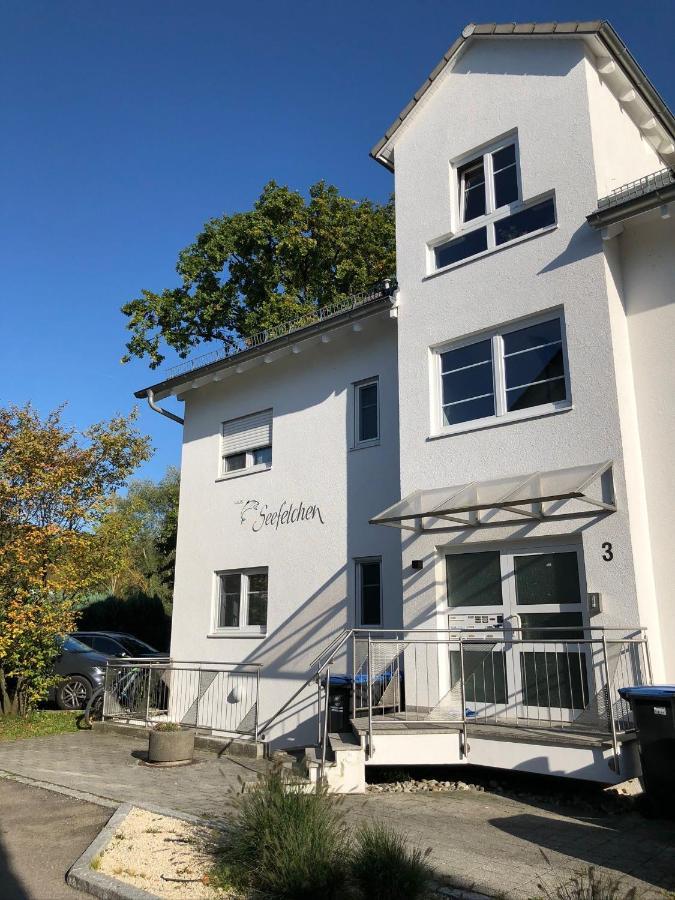 Wohlfuehl-Apartment Irisbluete Mit Privatstrand Friedrichshafen Exterior photo